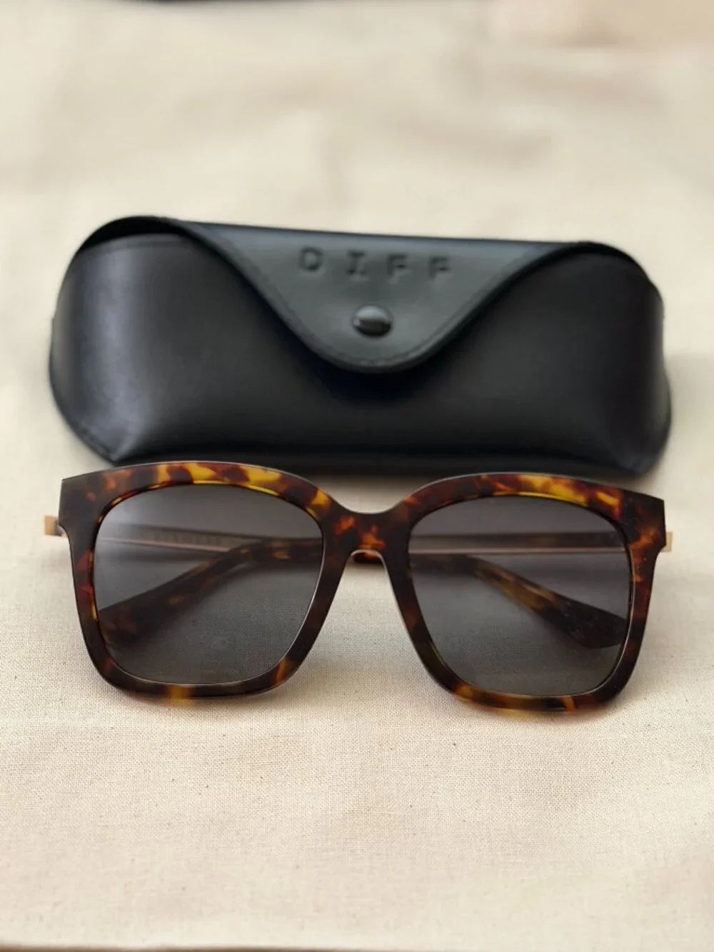Diff Sunglasses - Bella Amber Tortoise Polarized